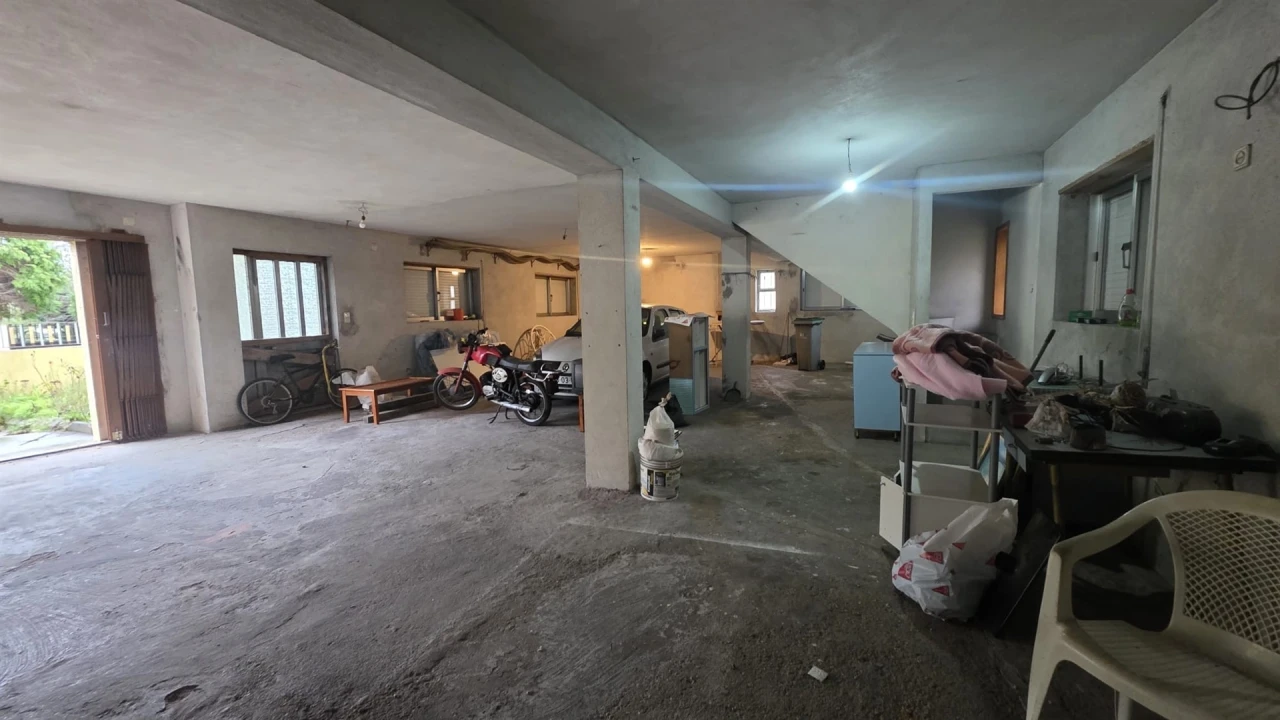 Moradia T3 para Venda em Arcozelo Foto 41