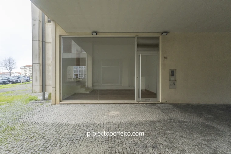 Loja para Venda em Silvalde Foto 5