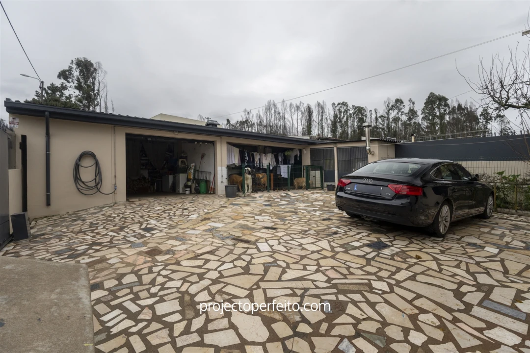 Moradia T4 para Venda em Baguim do Monte (Rio Tinto) Foto 30