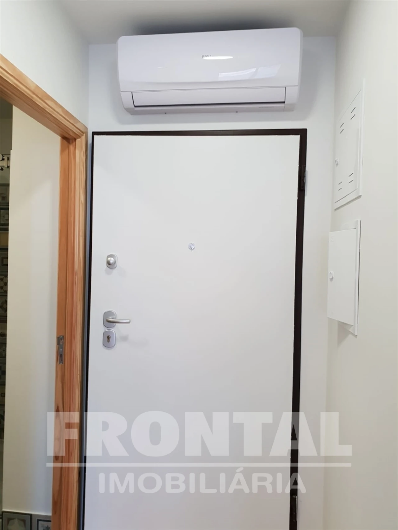 Apartamento T0 para Venda em Paranhos Foto 3