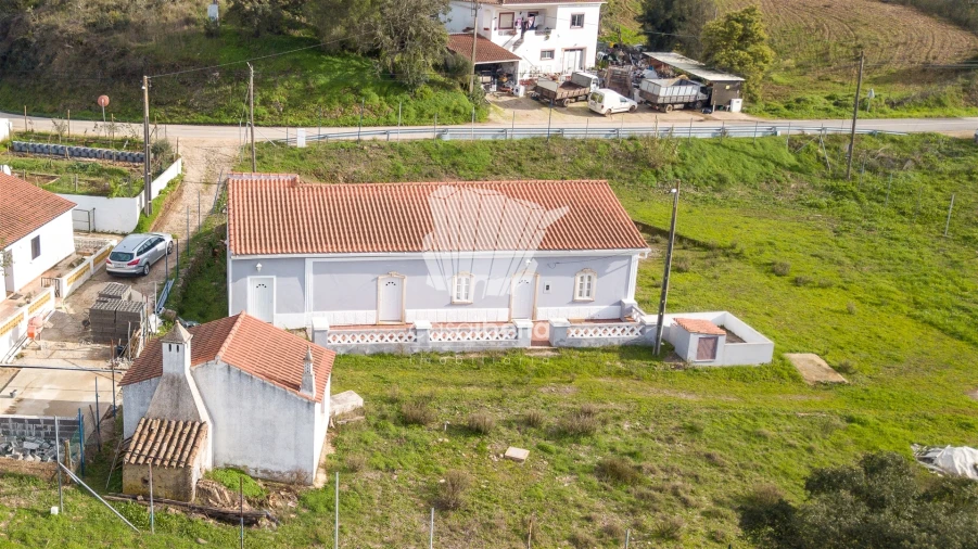 Moradia T3 para Venda em São Bartolomeu de Messines Foto 26