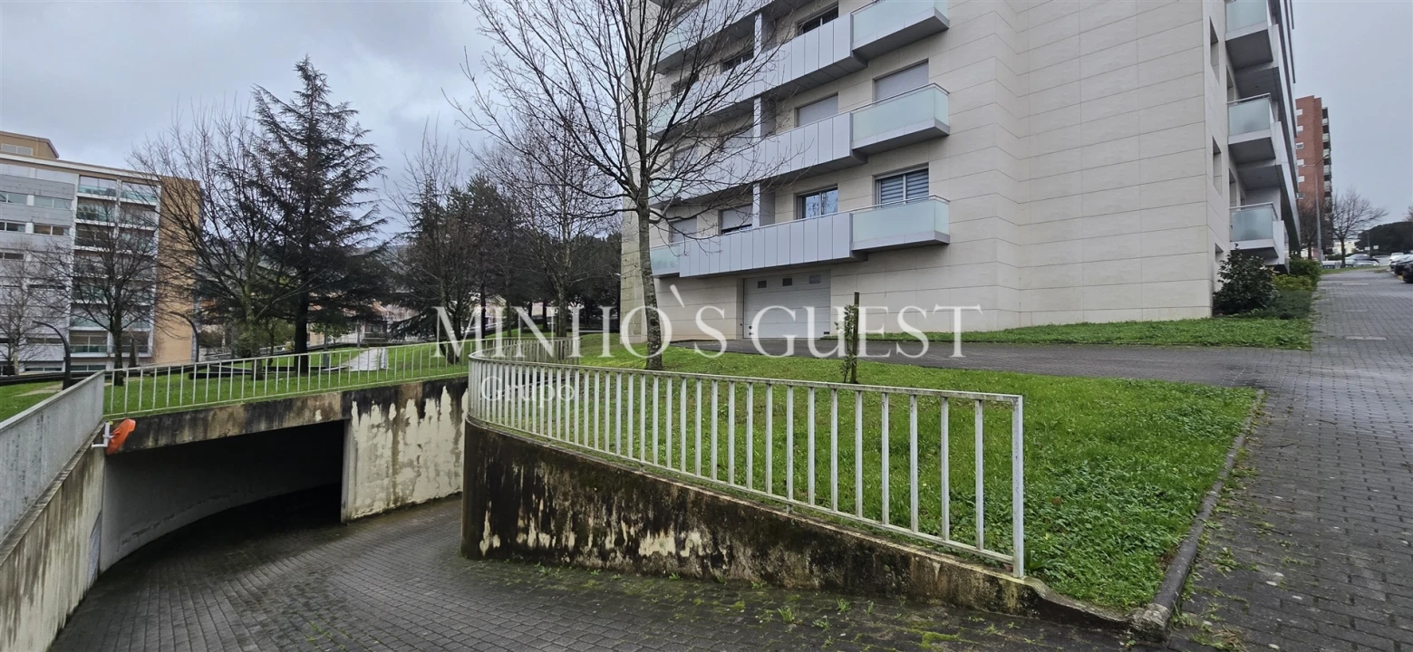 Apartamento T3 para Venda em Nogueira, Fraião e Lamaçães Foto 35