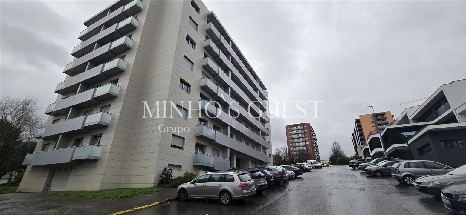 Apartamento T3 para Venda em Nogueira, Fraião e Lamaçães Foto 1