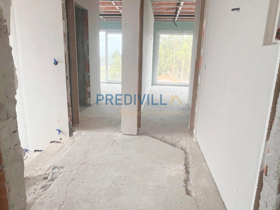 Moradia T3 para Venda em Vilar e Mosteiró Foto 10