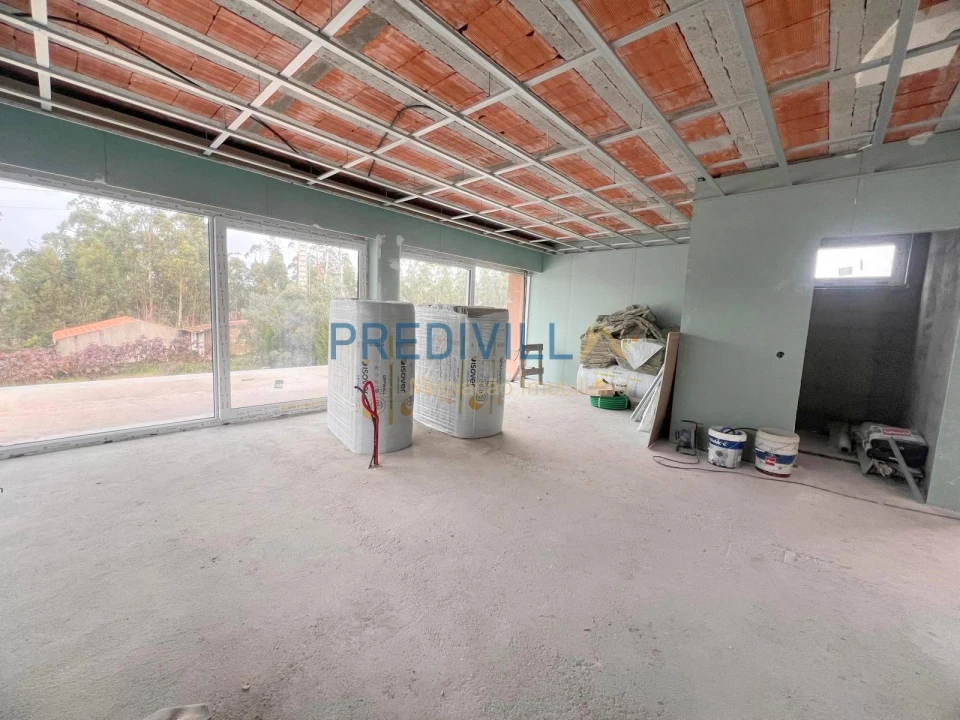 Moradia T3 para Venda em Vilar e Mosteiró Foto 18