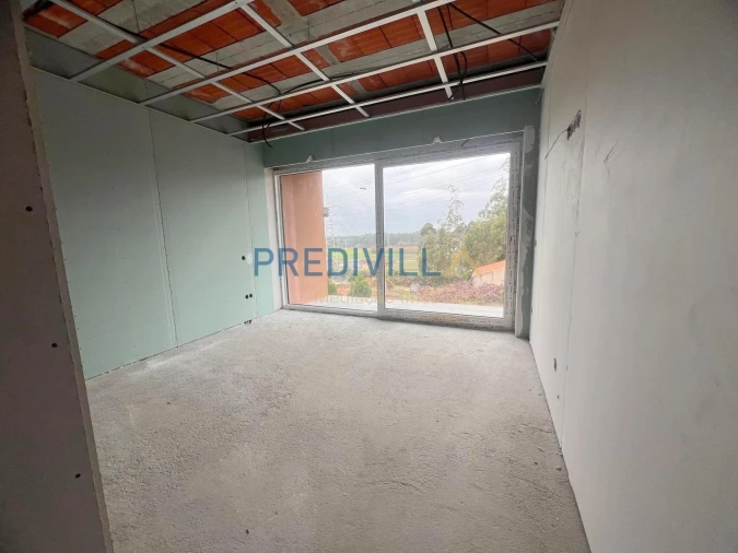 Moradia T3 para Venda em Vilar e Mosteiró Foto 4