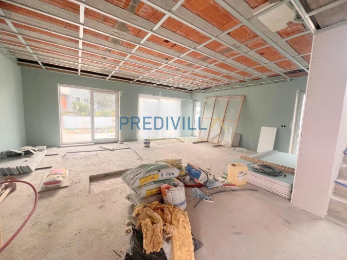 Moradia T3 para Venda em Vilar e Mosteiró Foto 12