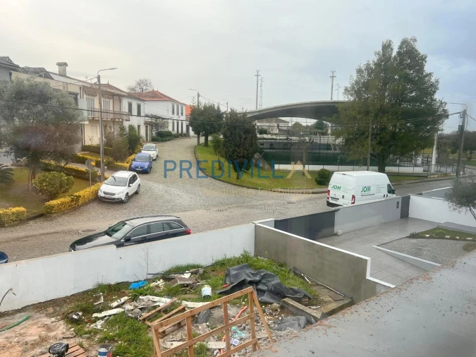Moradia T3 para Venda em Vilar e Mosteiró Foto 9