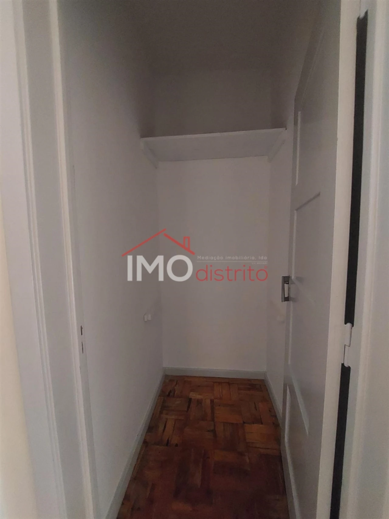 Apartamento T4 para Arrendamento em Sé e São Lourenço Foto 11