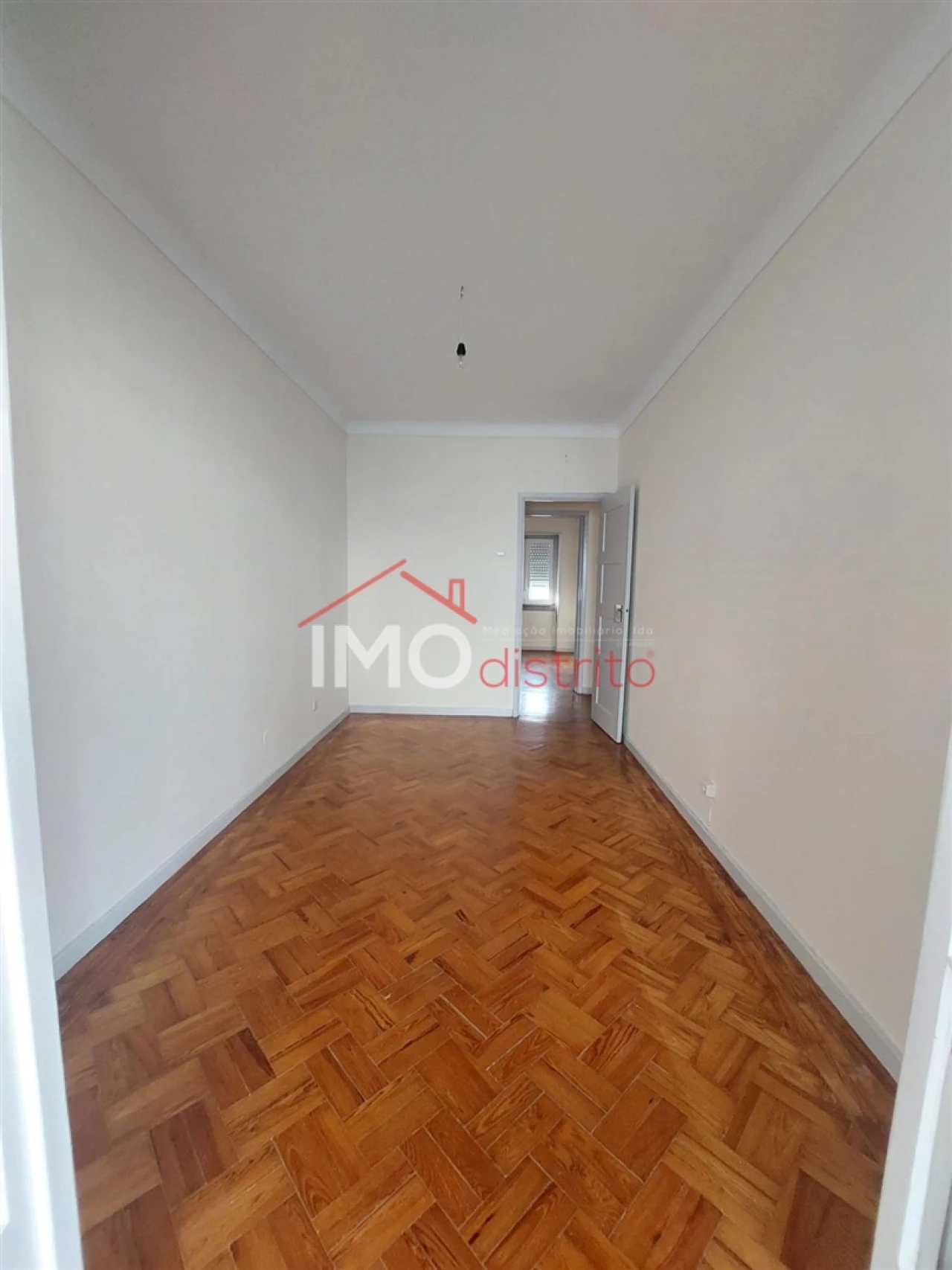 Apartamento T4 para Arrendamento em Sé e São Lourenço Foto 3