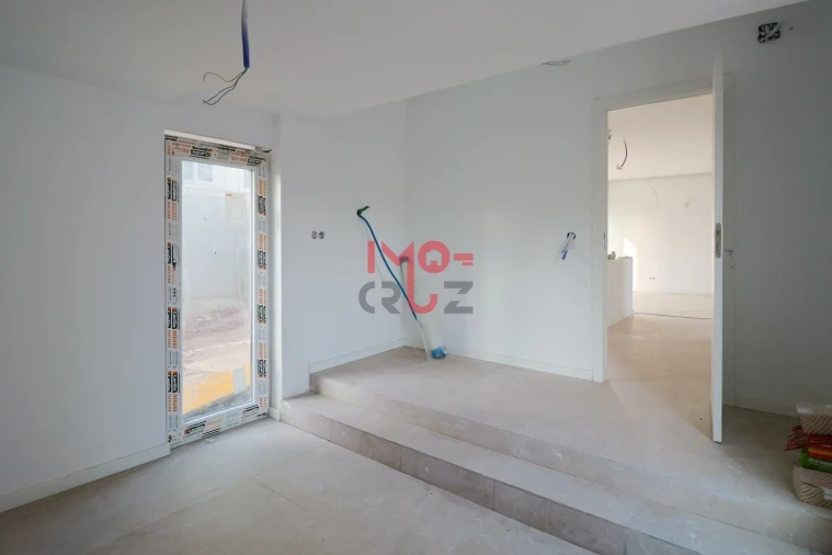 Moradia T4 para Venda em Santa Maria, São Pedro e Matacães Foto 5