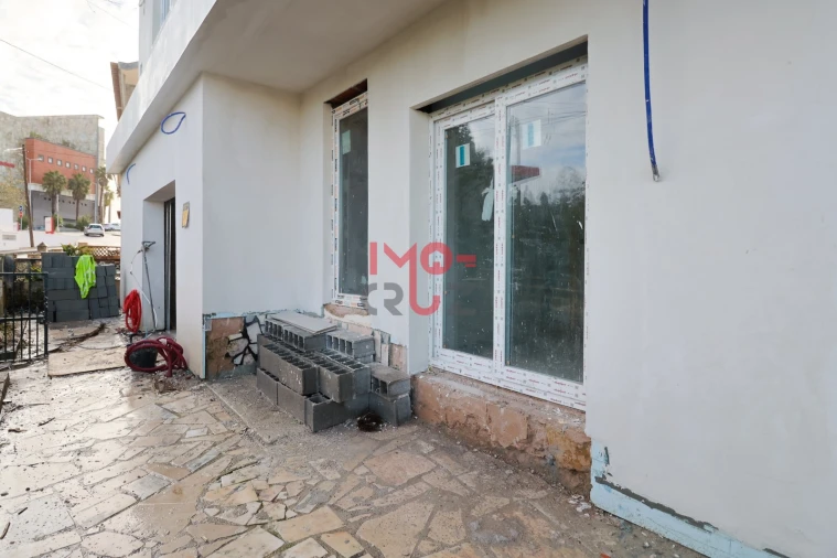 Moradia T4 para Venda em Santa Maria, São Pedro e Matacães Foto 6