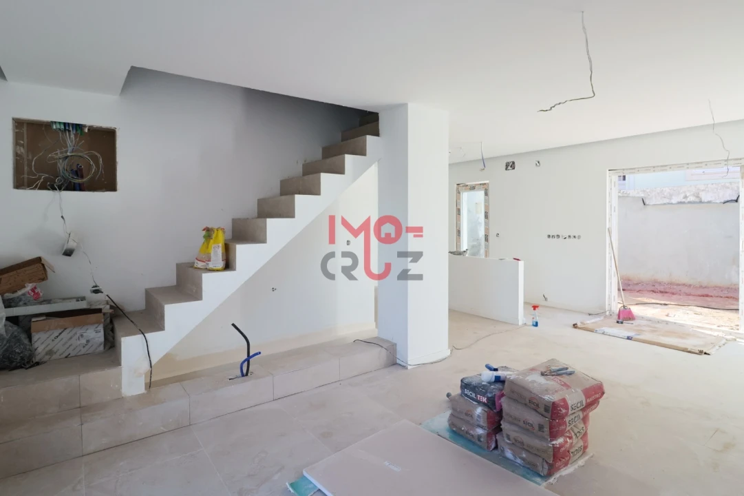 Moradia T4 para Venda em Santa Maria, São Pedro e Matacães Foto 3