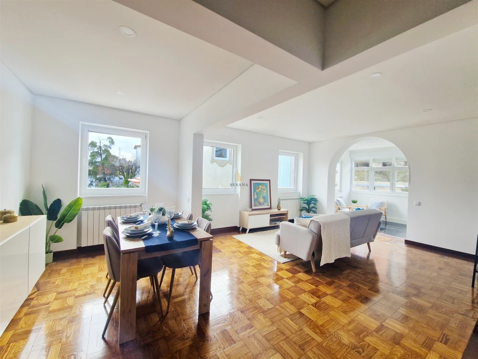 Apartamento T4 para Venda em Viseu Foto 1