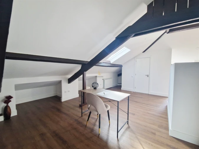 Apartamento T4 para Venda em Viseu Foto 31