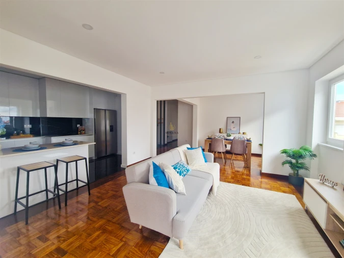 Apartamento T4 para Venda em Viseu Foto 4