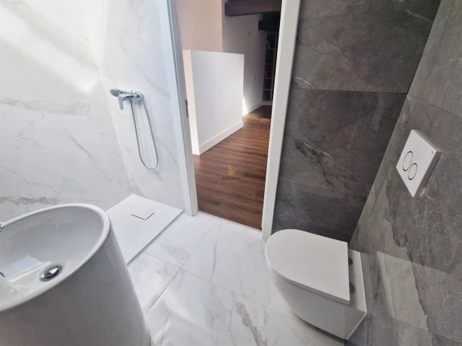 Apartamento T4 para Venda em Viseu Foto 30