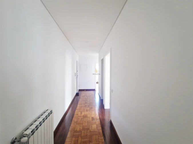 Apartamento T4 para Venda em Viseu Foto 25