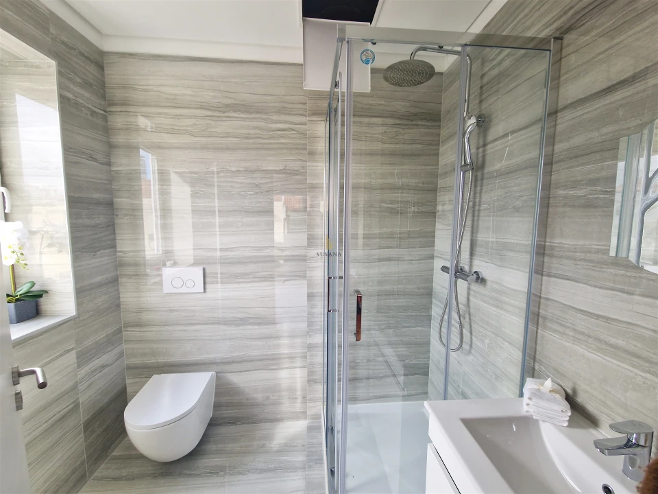 Apartamento T4 para Venda em Viseu Foto 16