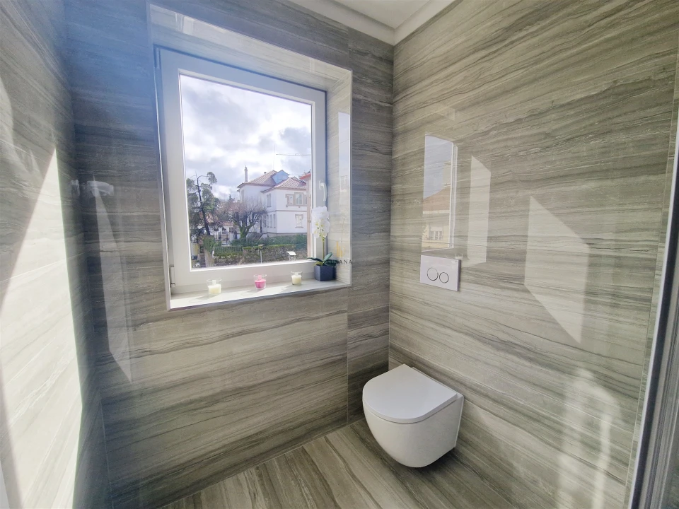 Apartamento T4 para Venda em Viseu Foto 17