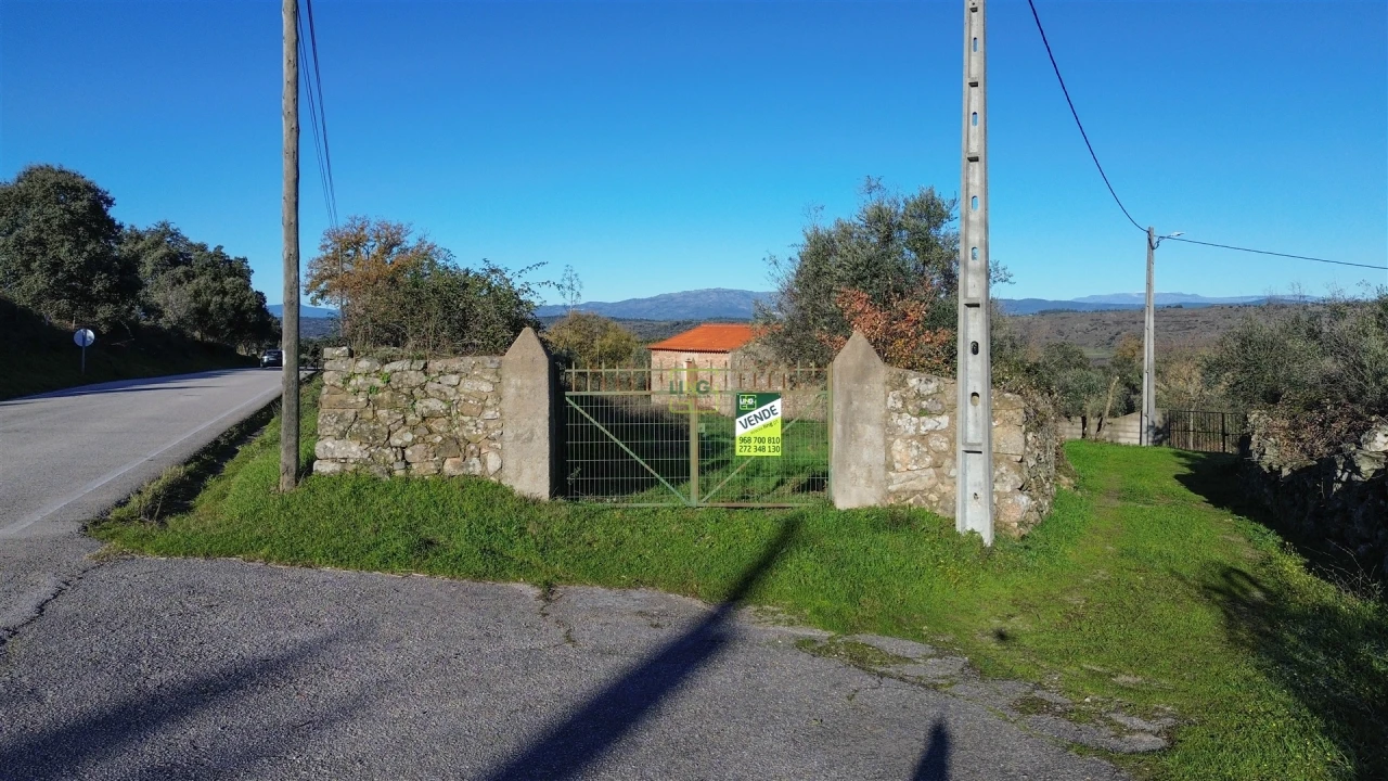 Quinta T0 para Venda em Oledo Foto 2