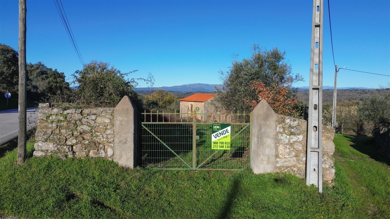 Quinta T0 para Venda em Oledo Foto 1