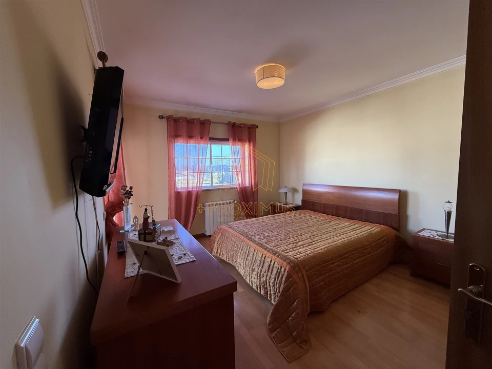 Moradia T4 para Venda em Maiorca Foto 23