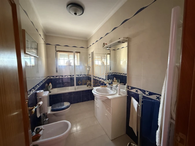 Moradia T4 para Venda em Maiorca Foto 13