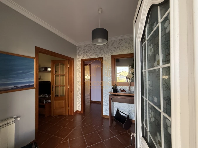 Moradia T4 para Venda em Maiorca Foto 3