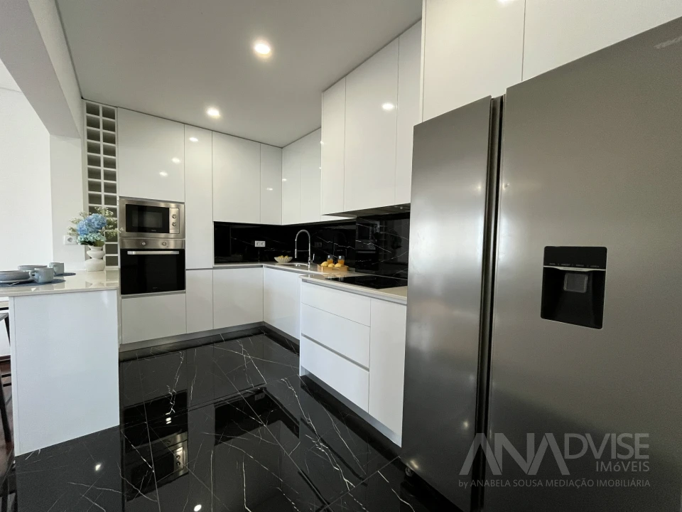 Apartamento T4 para Venda em Viseu Foto 17