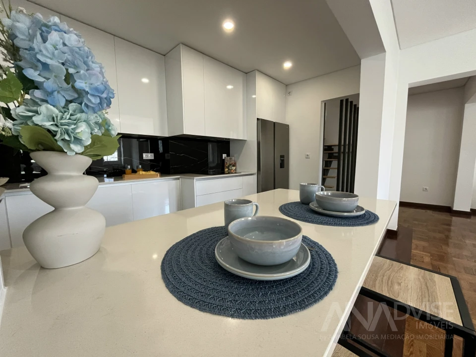 Apartamento T4 para Venda em Viseu Foto 6