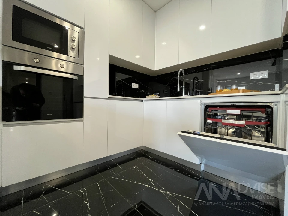 Apartamento T4 para Venda em Viseu Foto 18