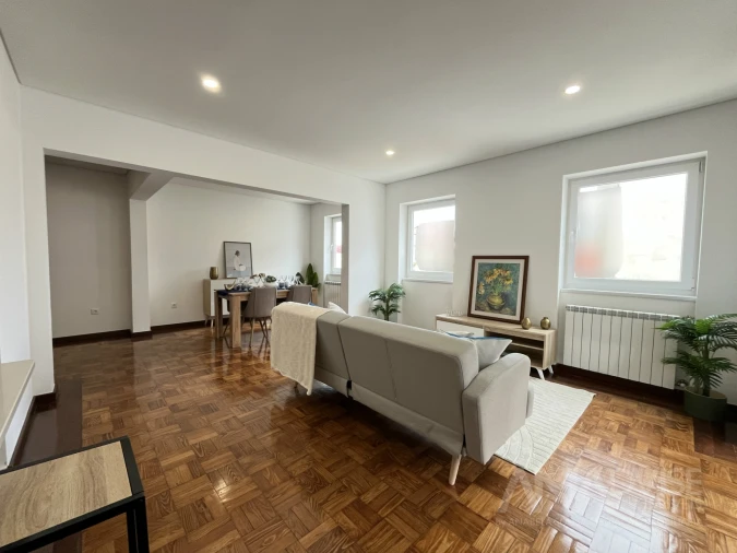 Apartamento T4 para Venda em Viseu Foto 15