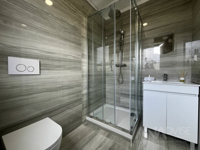 Apartamento T4 para Venda em Viseu Foto 40