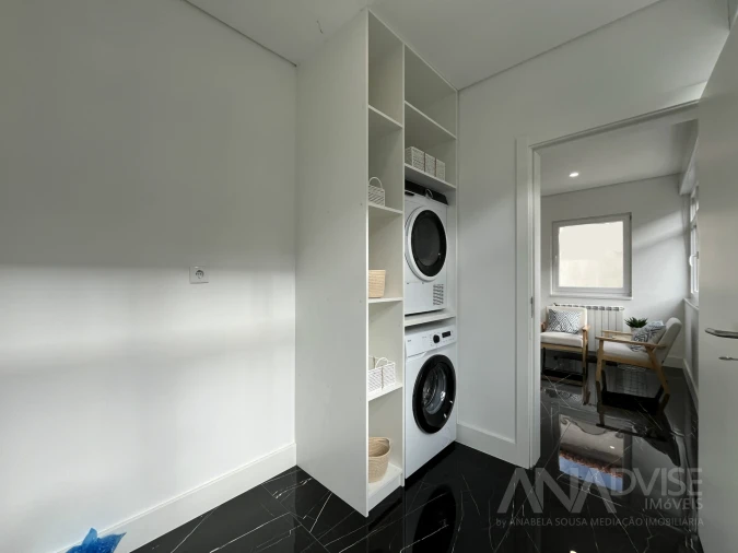 Apartamento T4 para Venda em Viseu Foto 12