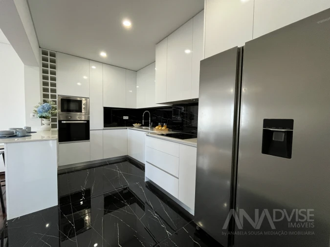 Apartamento T4 para Venda em Viseu Foto 17