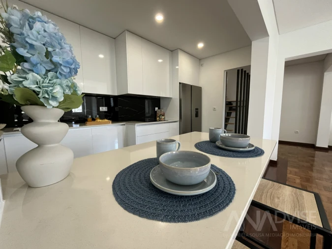 Apartamento T4 para Venda em Viseu Foto 6