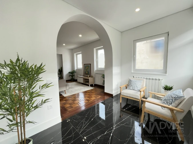 Apartamento T4 para Venda em Viseu Foto 2