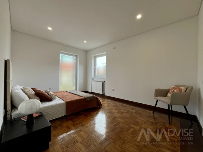 Apartamento T4 para Venda em Viseu Foto 36