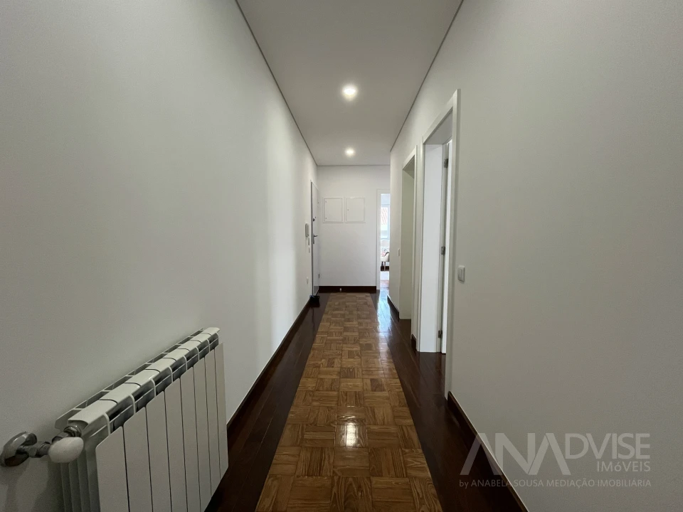 Apartamento T4 para Venda em Viseu Foto 25