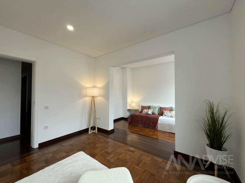 Apartamento T4 para Venda em Viseu Foto 9