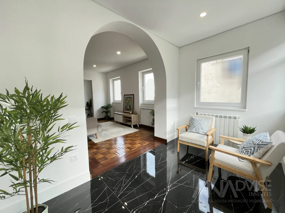 Apartamento T4 para Venda em Viseu Foto 2