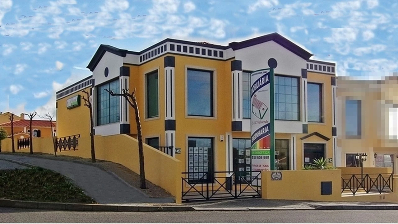 Moradia T4 para Venda em Silveira Foto 32