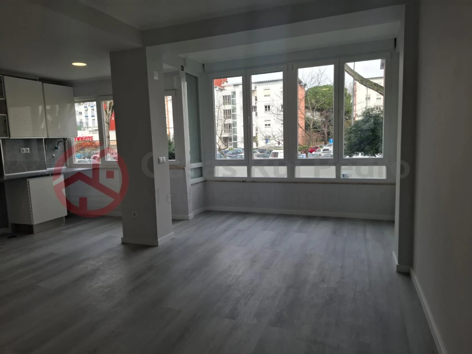 Apartamento T2 para Venda em Oeiras e São Julião da Barra, Paço de Arcos e Caxias Foto 2