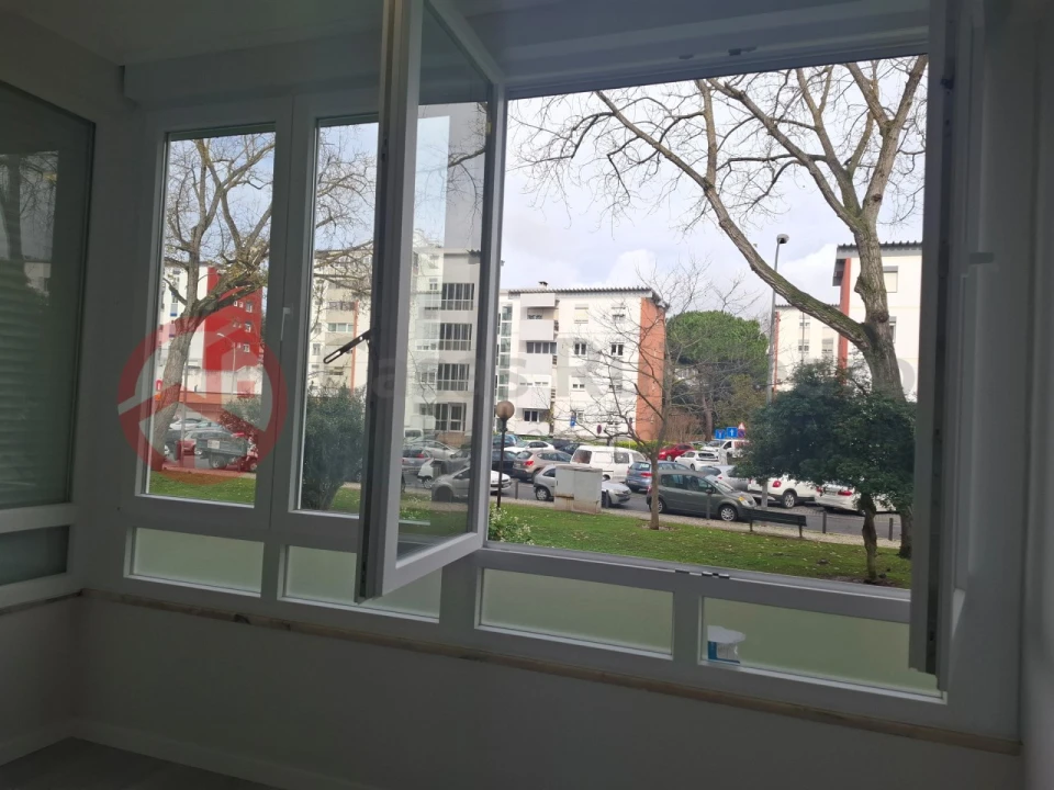 Apartamento T2 para Venda em Oeiras e São Julião da Barra, Paço de Arcos e Caxias Foto 1