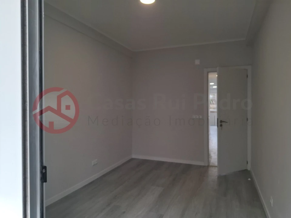 Apartamento T2 para Venda em Oeiras e São Julião da Barra, Paço de Arcos e Caxias Foto 14