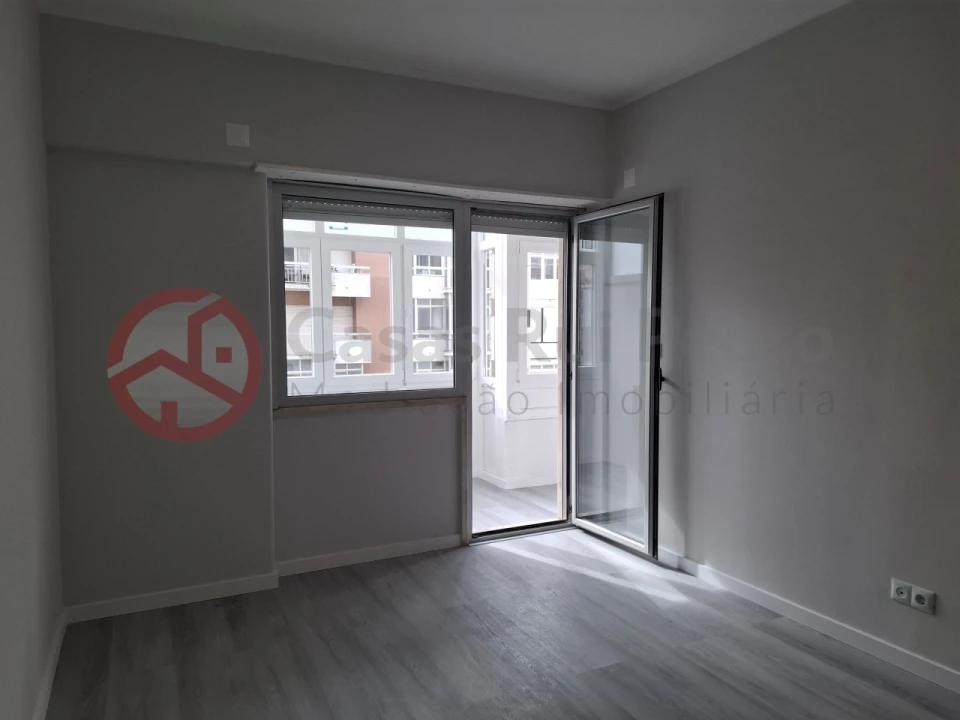 Apartamento T2 para Venda em Oeiras e São Julião da Barra, Paço de Arcos e Caxias Foto 17
