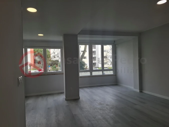 Apartamento T2 para Venda em Oeiras e São Julião da Barra, Paço de Arcos e Caxias Foto 3