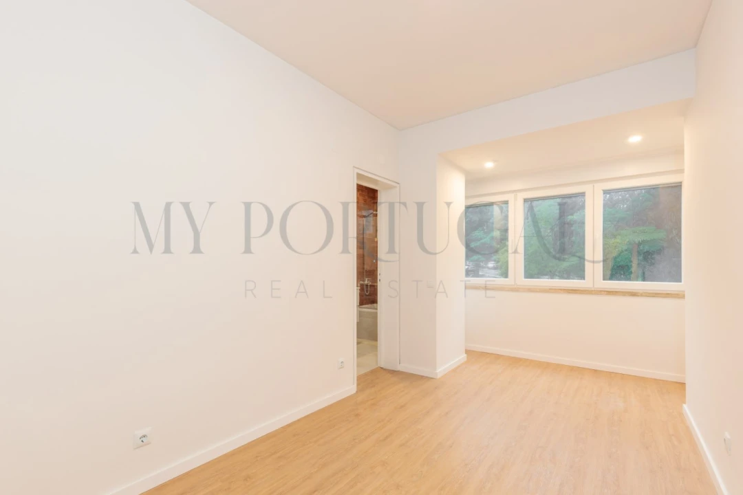 Apartamento T4 para Arrendamento em Algés, Linda-A-Velha e Cruz Quebrada-Dafundo Foto 24