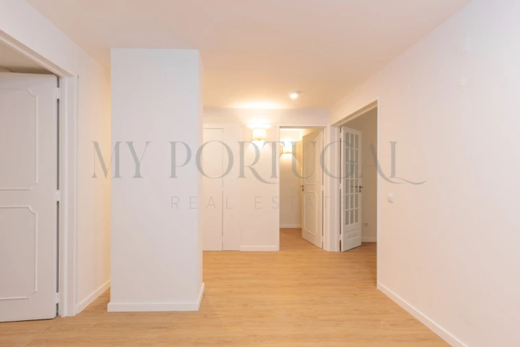 Apartamento T4 para Arrendamento em Algés, Linda-A-Velha e Cruz Quebrada-Dafundo Foto 4